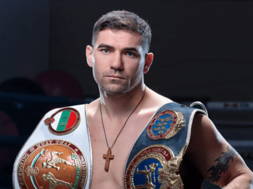 Един от най титулуваните състезатели в историята на муай тай обяви