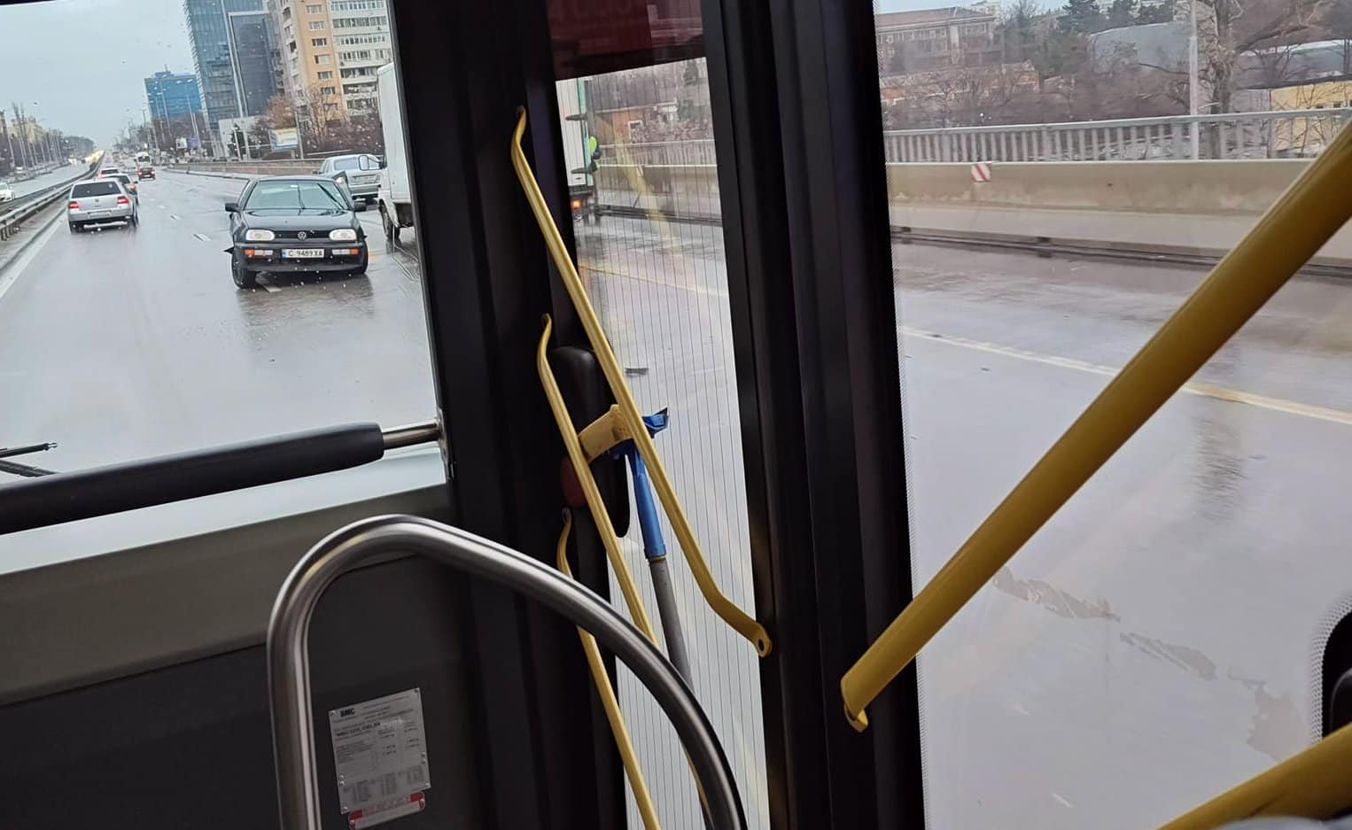 Зрелищна катастрофа е станала на Цариградско шосе в София тази