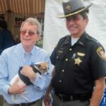 Майк Деуайн, шериф Дан МакКлеланд и Мидж