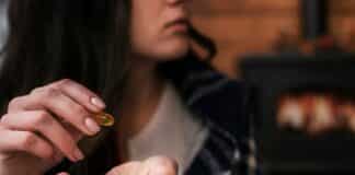 Наркозависим