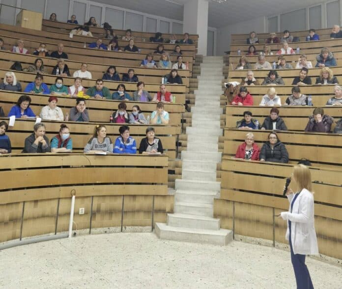 Обучение на санитари