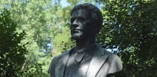 Паметник на Васил Левски