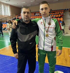 Петко Саракостов