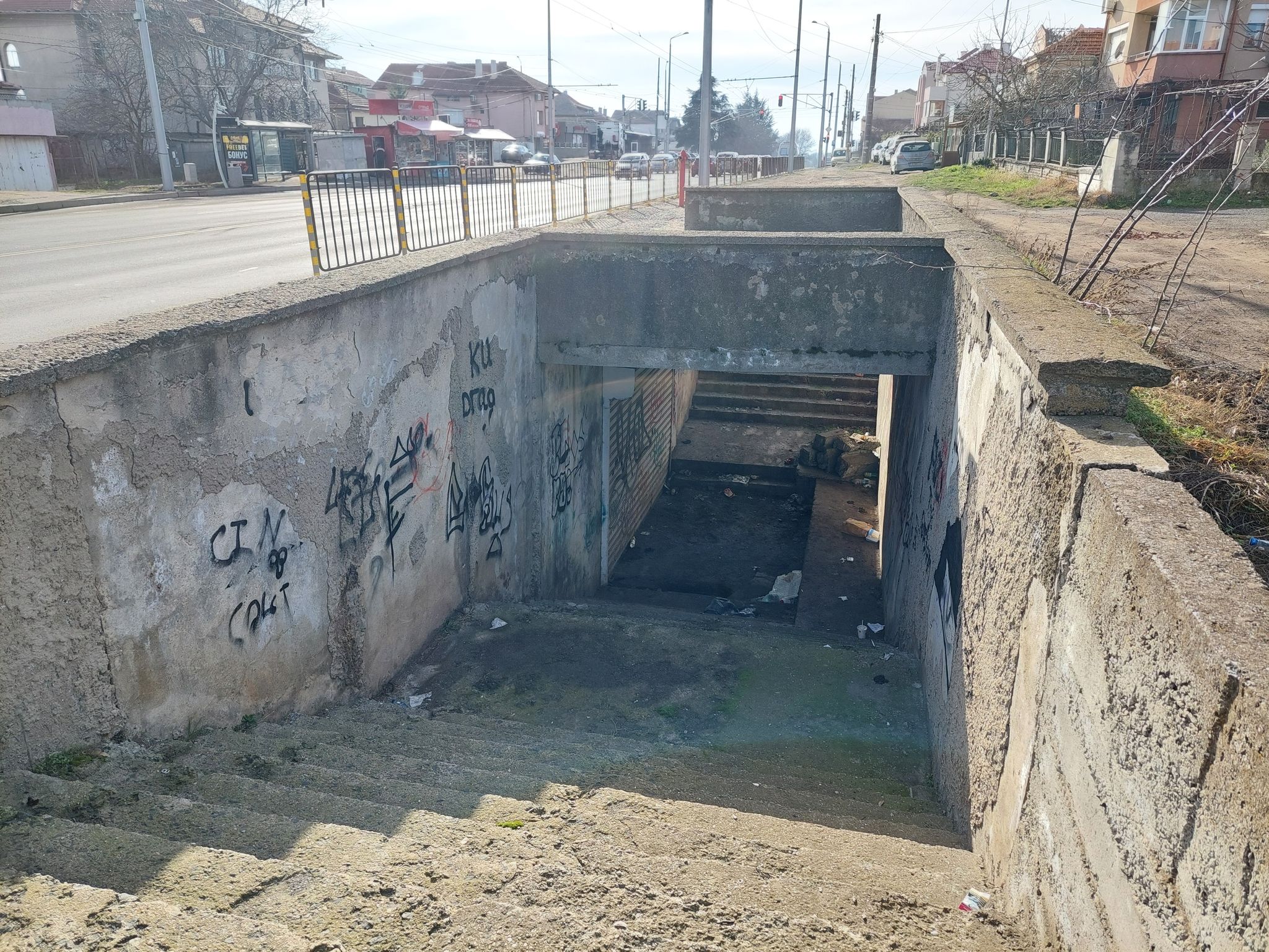 Подлезът който се намира в пресечната точка между бул 3ахари Стоянов