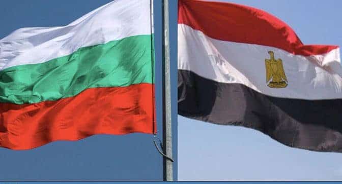 Знамената на България и Египет