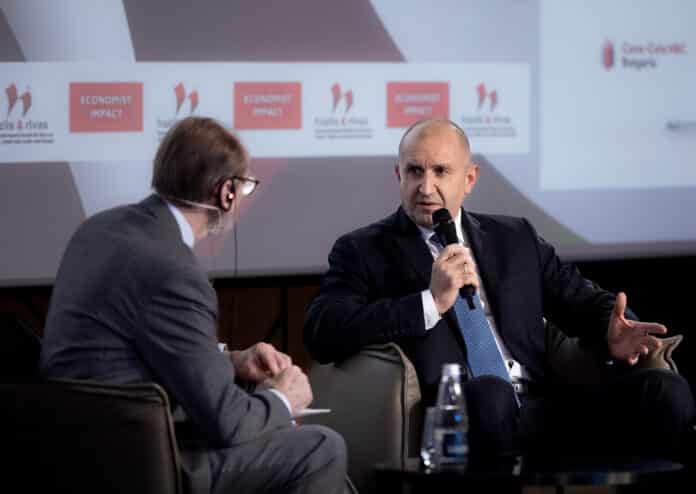 Румен Радев