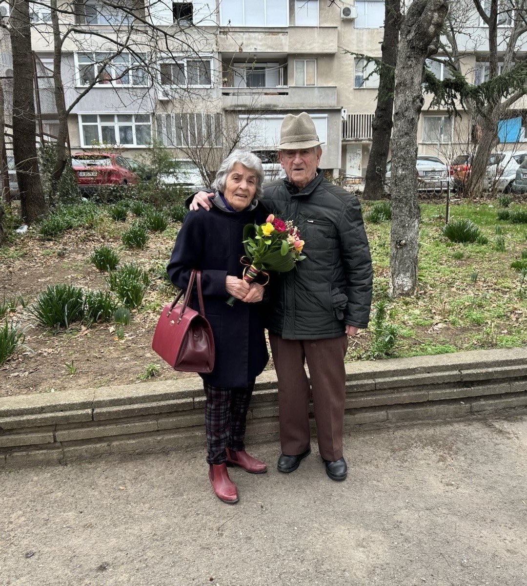 96 годишният Петър Папазов и неговата съпруга – 89 годишната Димитрина Папазова