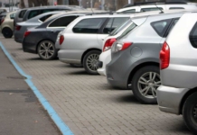 Заповедта за платено паркиране в Ловеч остава до съдебно решение Синя зона