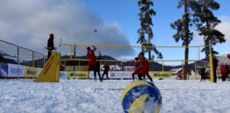 Снежен волейбол