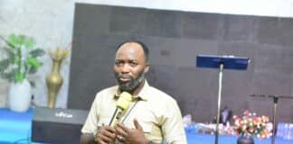 Тео О Ебони