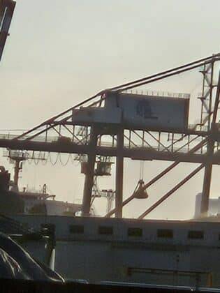 Насипни товари, пристанище