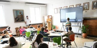 Класна стая