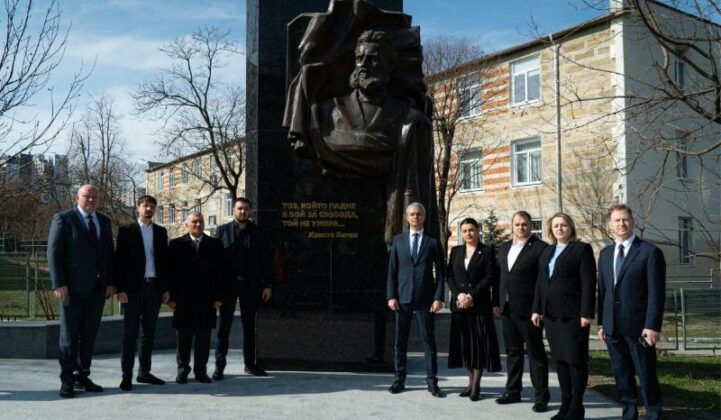 ПП "Възраждане"