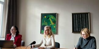 Зарица Динкова