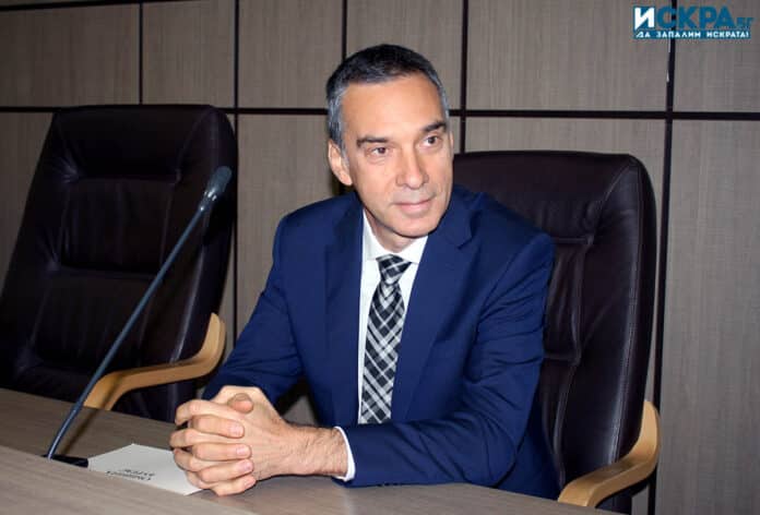Димитър Николов