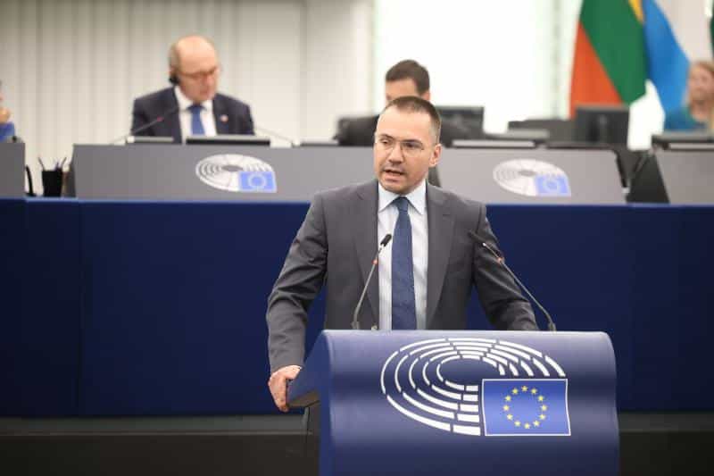 Българският представител в Европейския парламент Ангел Джамбазки изпрати официално писмо