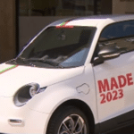 Електромобил