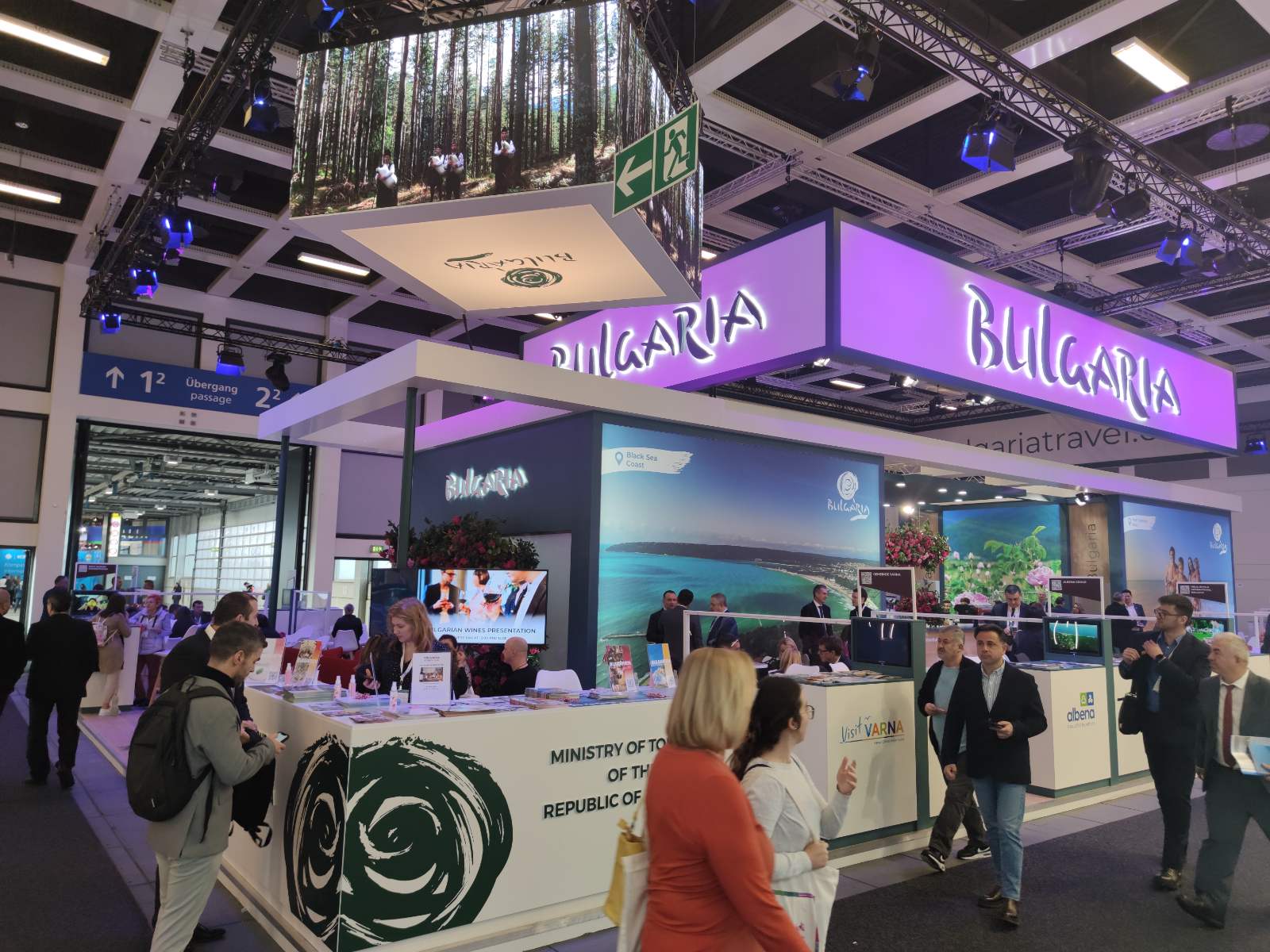 Заместник кметът по туризма Снежана Апостолова представя Варна на най голямото туристическо