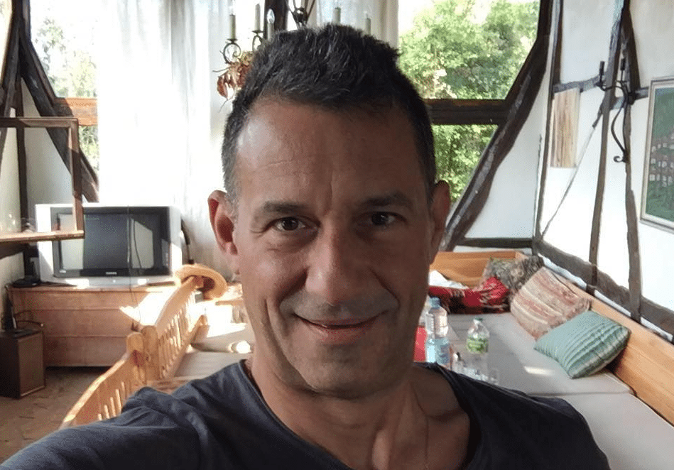 Намесата на политиката в историята е катастрофална Това заяви пред