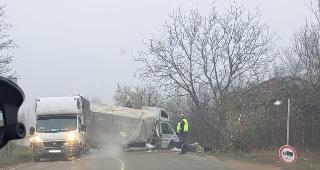 Катастрофа е възникнала край Славотин съобщиха шофьори в социалната мрежа
