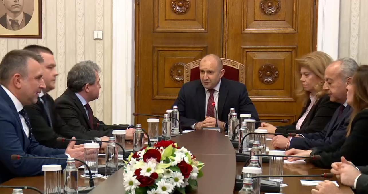 Консултациите Снимка Скрийншот от видео Има такъв народ ИТН са на