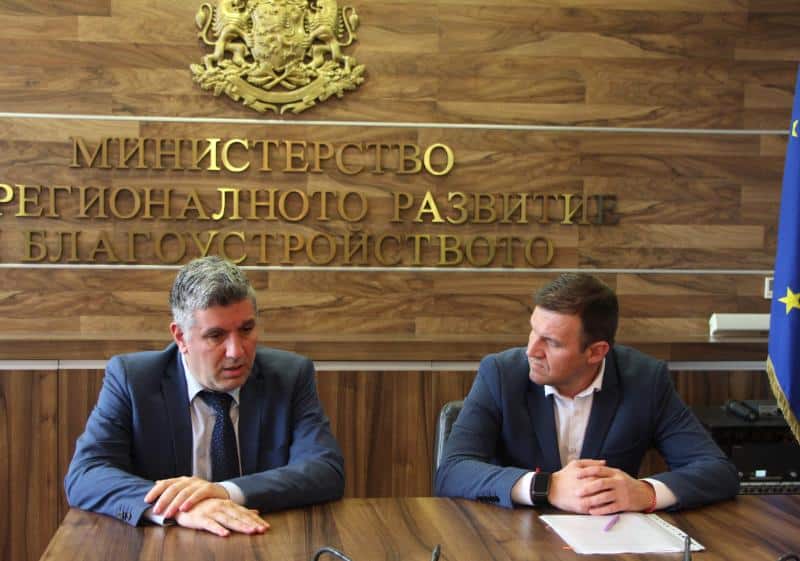 В рамките на мащабен план за подобрение на общинската инфраструктура