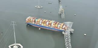 Паднал мост