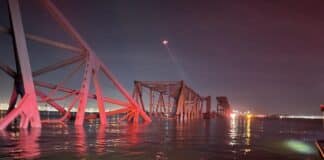 Паднал мост