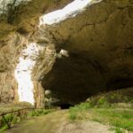 Деветашка пещера