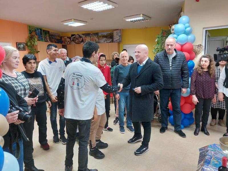 С празничен водосвет за здраве са отбелязали Световния ден на