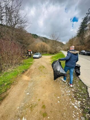 Почистване на водопад Докузак