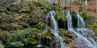 Водопад Докузак