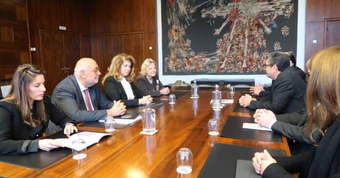 Посещението