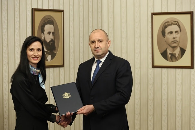 Преговорите между ГЕРБ и Продължаваме промяната Демократична България приключиха и