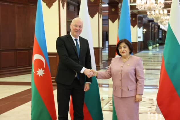 Росен Желязков и проф. д-р Сахиба Гафарова