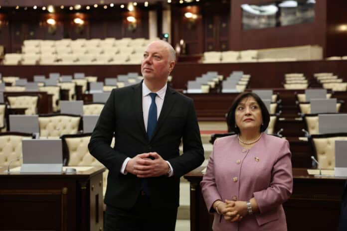 Росен Желязков и проф. д-р Сахиба Гафарова