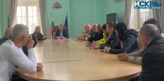 Спортните клубовев на среща при областния управител