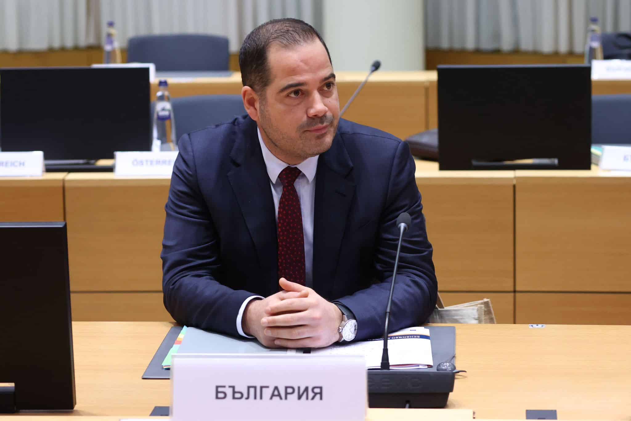 На заседанието на министър на вътрешните работи Калин Стоянов очерта