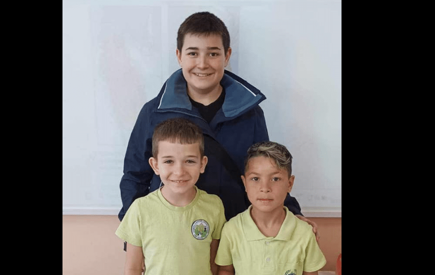 Двама първокласници са намерили чантичка с пари и веднага са