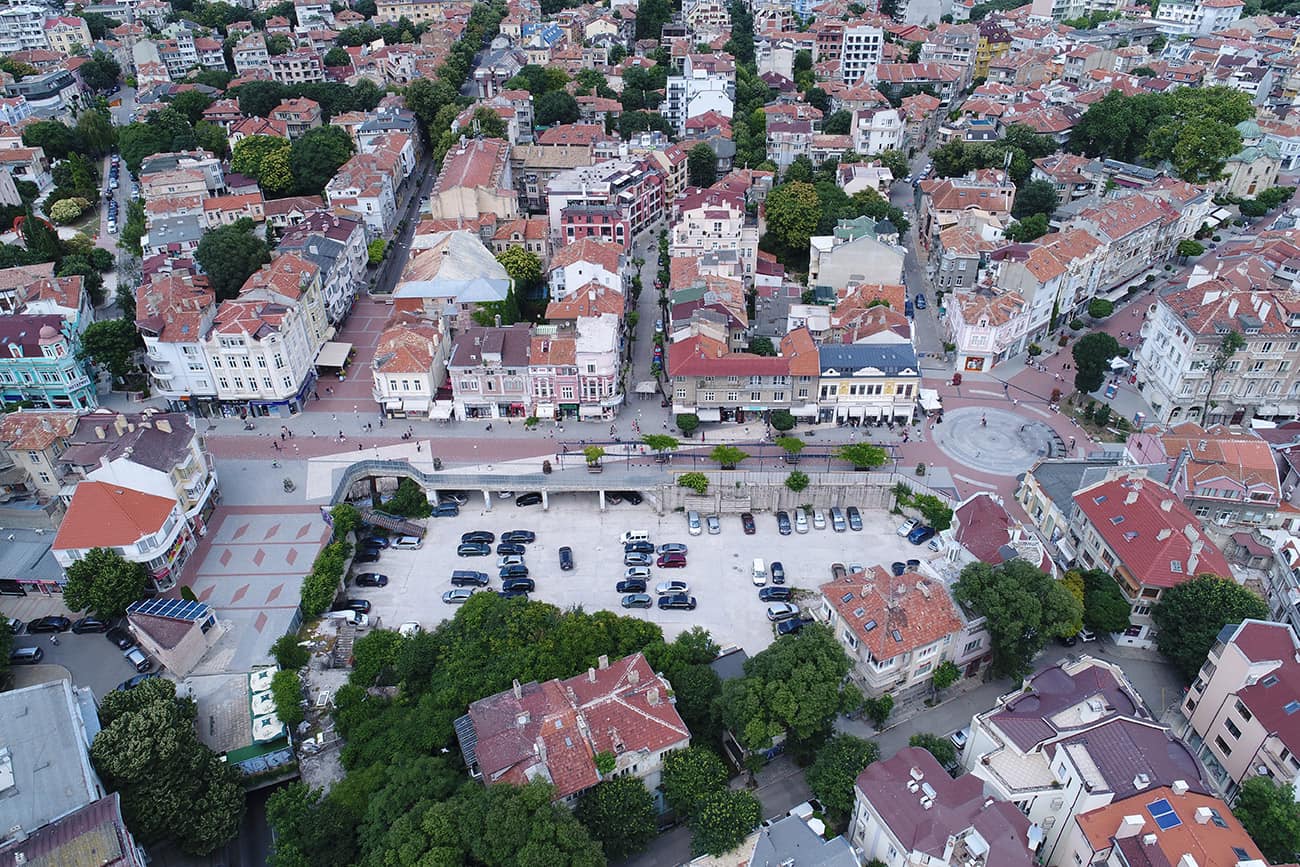 Пешеходната зона на Варна има нужда от въздух не трябва