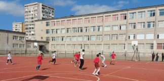 Училище в Ямбол