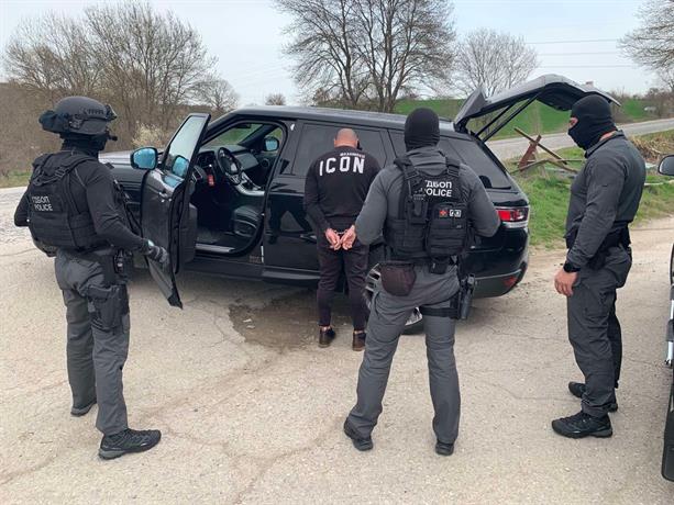 Служителите на Главна Дирекция Борба с организираната престъпност ГДБОП са