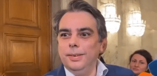 Асен Василев