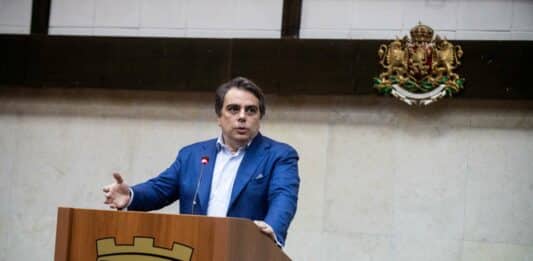 Асен Василев