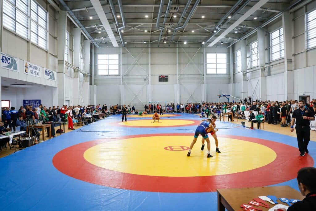 Националният селекционер на България в класическия стил по борба Стоян