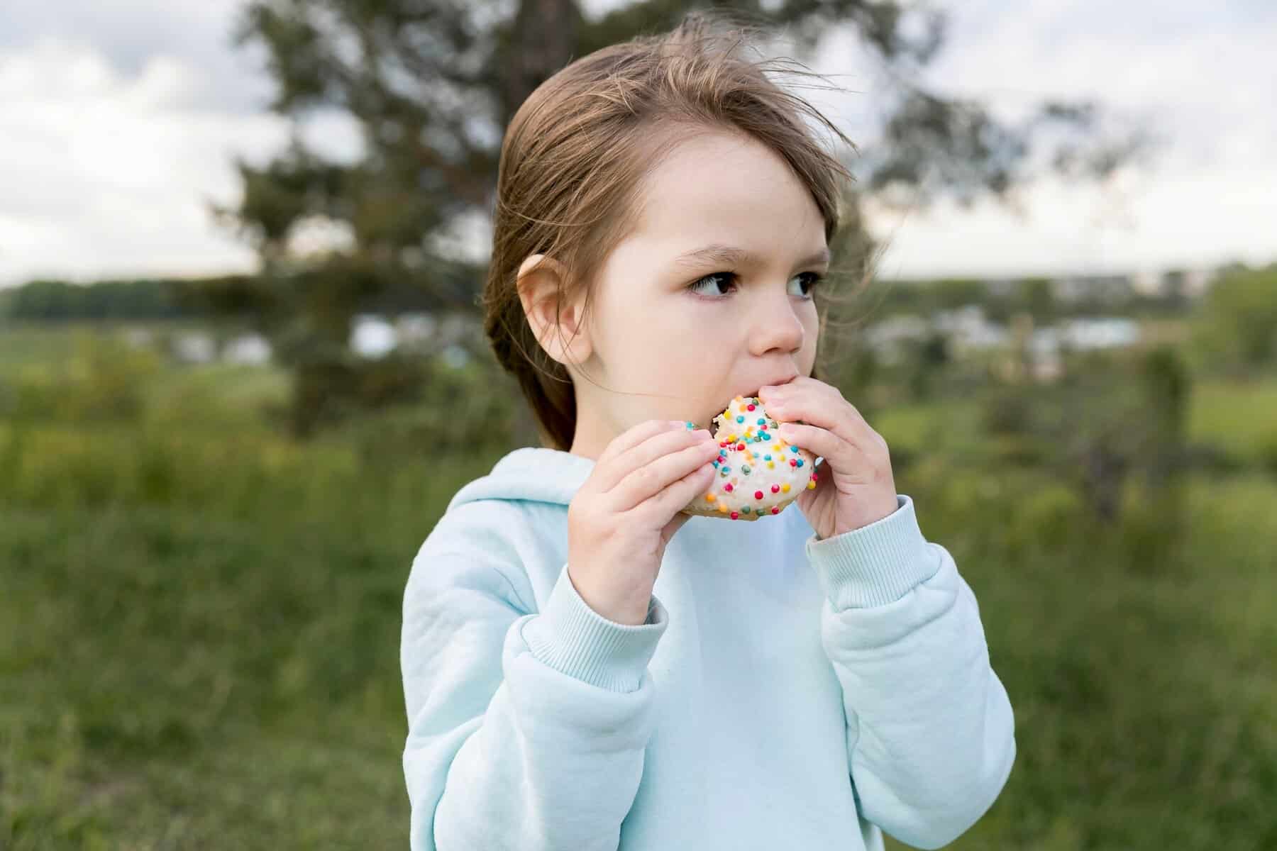 Митът че захарта прави децата хиперактивни е дълбоко вкоренен в