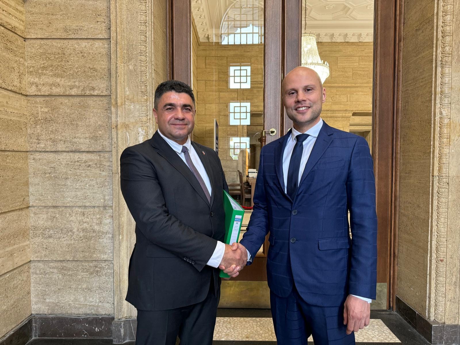 Като водач на листата на ПП Общество за Нова България