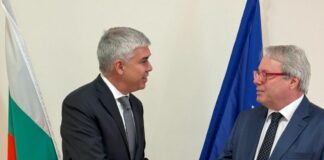 Министър Владимир Малинов и Н. Пр. Жоел Мейер