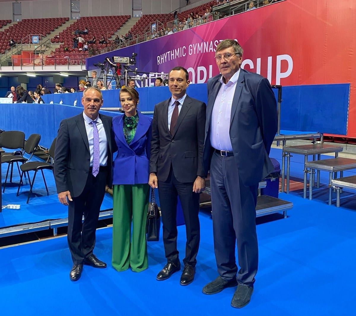 Кметът Васил Терзиев откри Световната купа по художествената гимнастика в