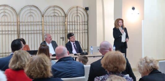 Илияна Йотова